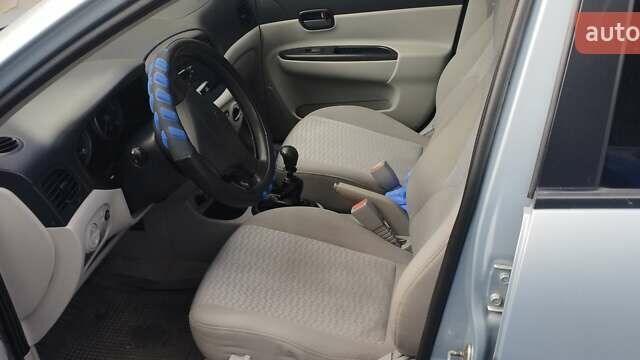 Синій Хендай Акцент, об'ємом двигуна 1.4 л та пробігом 230 тис. км за 3800 $, фото 14 на Automoto.ua