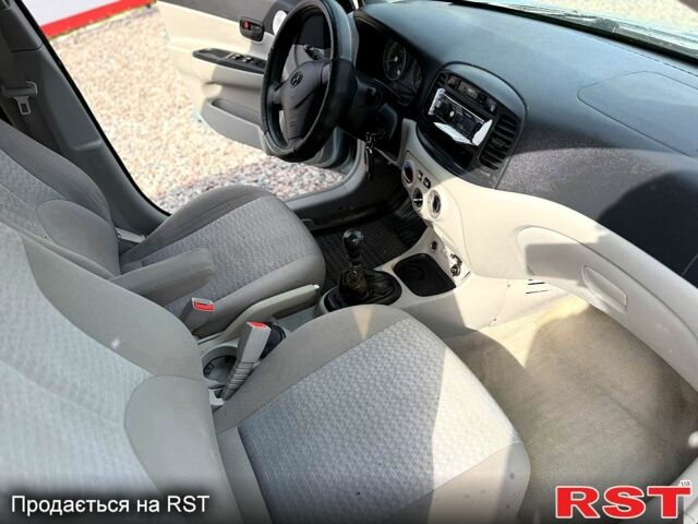 Синій Хендай Акцент, об'ємом двигуна 1.4 л та пробігом 0 тис. км за 4500 $, фото 5 на Automoto.ua