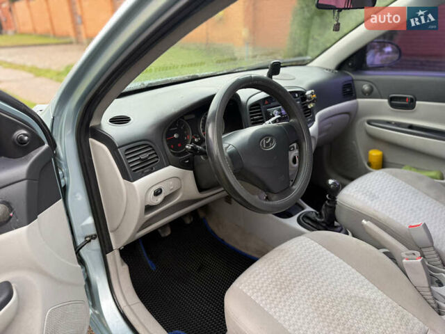 Хендай Акцент 2008 в Харькове на Automoto.ua Синий Хендай Акцент, объемом двигателя 0 л и пробегом 227 тыс. км за 3800 $, фото 14 на Automoto.ua