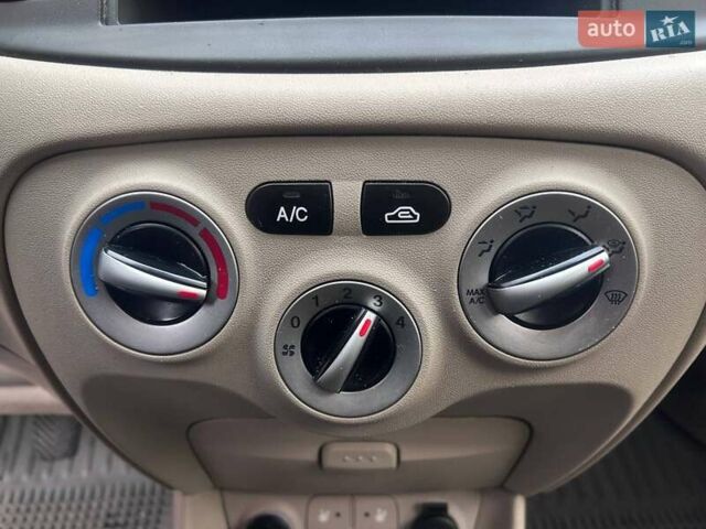 Синій Хендай Акцент, об'ємом двигуна 1.4 л та пробігом 206 тис. км за 4990 $, фото 19 на Automoto.ua