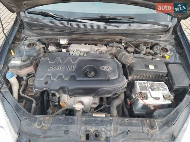 Синий Хендай Акцент, объемом двигателя 1.39 л и пробегом 143 тыс. км за 6150 $, фото 33 на Automoto.ua