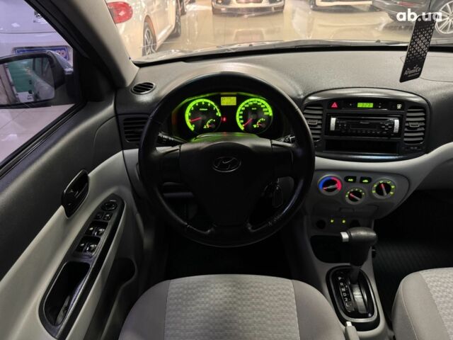 Синий Хендай Акцент, объемом двигателя 0 л и пробегом 168 тыс. км за 6400 $, фото 2 на Automoto.ua