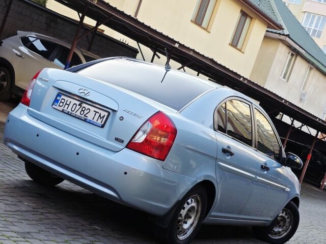 Синий Хендай Акцент, объемом двигателя 1.5 л и пробегом 185 тыс. км за 4650 $, фото 1 на Automoto.ua