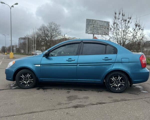 Синий Хендай Акцент, объемом двигателя 1.6 л и пробегом 210 тыс. км за 4900 $, фото 4 на Automoto.ua