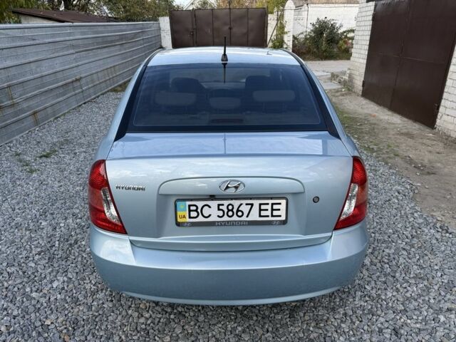 Синій Хендай Акцент, об'ємом двигуна 1.4 л та пробігом 168 тис. км за 4350 $, фото 3 на Automoto.ua