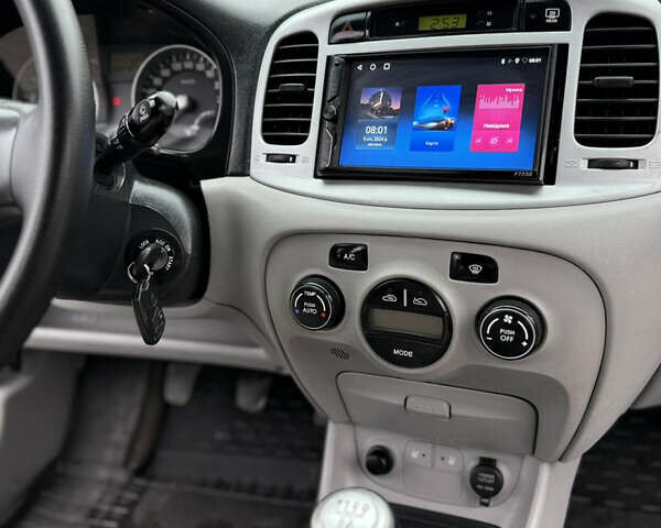 Синій Хендай Акцент, об'ємом двигуна 1.6 л та пробігом 182 тис. км за 4790 $, фото 48 на Automoto.ua