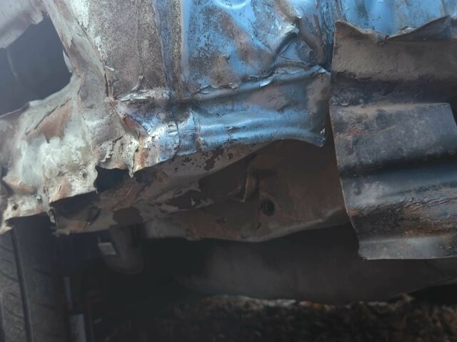 Синий Хендай Акцент, объемом двигателя 1.4 л и пробегом 113 тыс. км за 2400 $, фото 10 на Automoto.ua