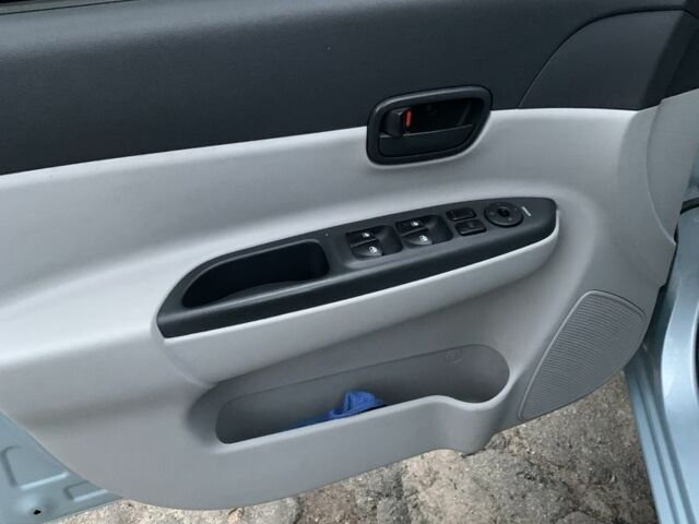 Синий Хендай Акцент, объемом двигателя 1.4 л и пробегом 187 тыс. км за 5700 $, фото 5 на Automoto.ua