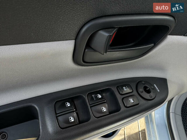 Синій Хендай Акцент, об'ємом двигуна 1.4 л та пробігом 56 тис. км за 7700 $, фото 12 на Automoto.ua