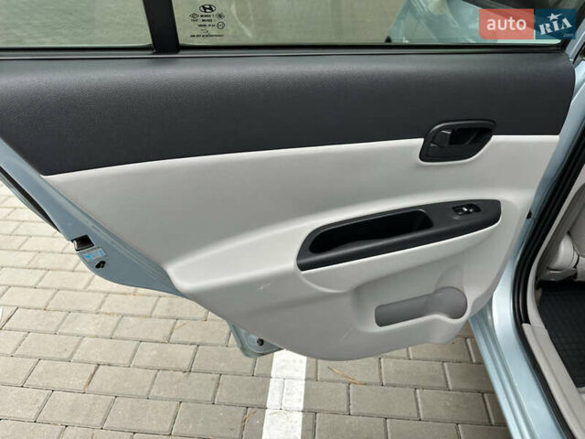 Синий Хендай Акцент, объемом двигателя 1.49 л и пробегом 135 тыс. км за 4900 $, фото 13 на Automoto.ua