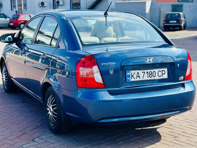 Синий Хендай Акцент, объемом двигателя 1.6 л и пробегом 335 тыс. км за 4000 $, фото 1 на Automoto.ua