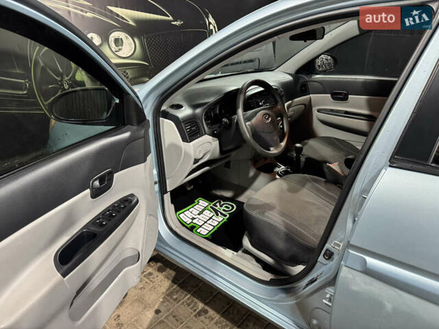 Синий Хендай Акцент, объемом двигателя 1.49 л и пробегом 181 тыс. км за 4999 $, фото 17 на Automoto.ua