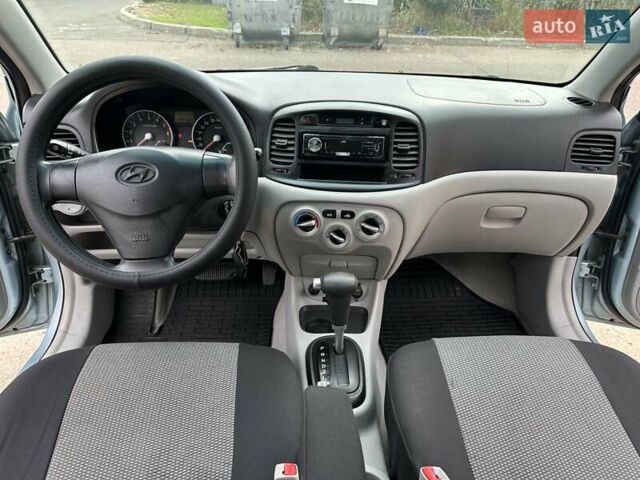 Синій Хендай Акцент, об'ємом двигуна 1.4 л та пробігом 201 тис. км за 5999 $, фото 56 на Automoto.ua