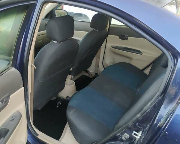 Синий Хендай Акцент, объемом двигателя 1.4 л и пробегом 286 тыс. км за 4800 $, фото 7 на Automoto.ua