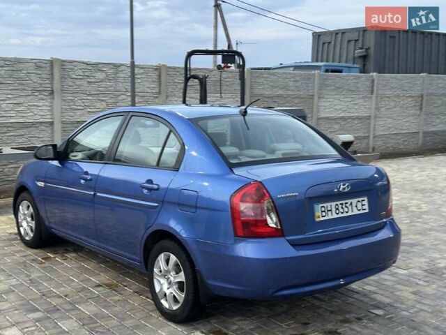 Синий Хендай Акцент, объемом двигателя 1.6 л и пробегом 78 тыс. км за 7700 $, фото 3 на Automoto.ua