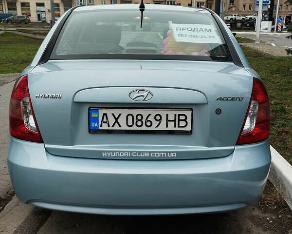 Синий Хендай Акцент, объемом двигателя 1.4 л и пробегом 257 тыс. км за 5000 $, фото 3 на Automoto.ua