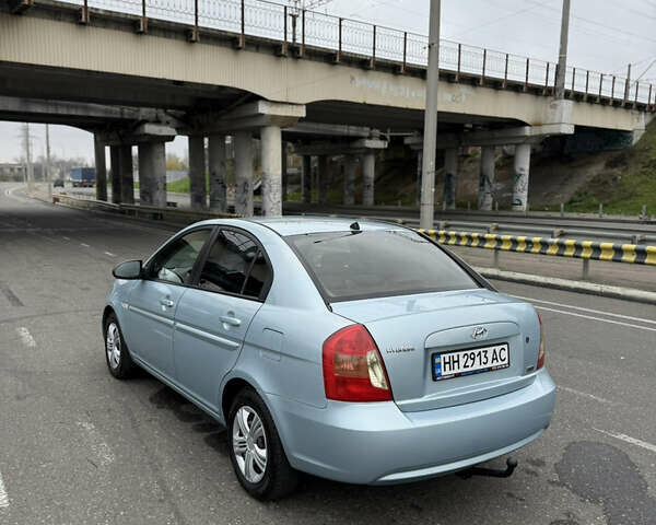 Синій Хендай Акцент, об'ємом двигуна 1.6 л та пробігом 182 тис. км за 4790 $, фото 19 на Automoto.ua
