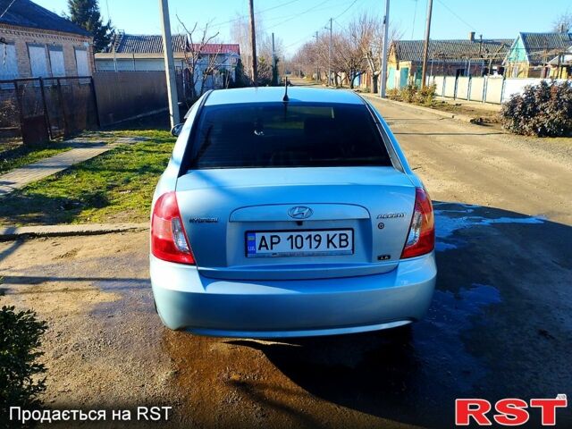 Синий Хендай Акцент, объемом двигателя 1.6 л и пробегом 150 тыс. км за 5900 $, фото 1 на Automoto.ua