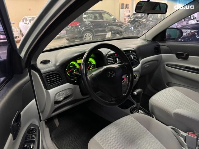 Синий Хендай Акцент, объемом двигателя 0 л и пробегом 168 тыс. км за 6400 $, фото 4 на Automoto.ua