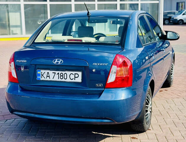 Синий Хендай Акцент, объемом двигателя 1.6 л и пробегом 335 тыс. км за 4000 $, фото 6 на Automoto.ua