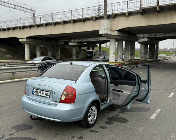 Синій Хендай Акцент, об'ємом двигуна 1.6 л та пробігом 182 тис. км за 4790 $, фото 35 на Automoto.ua