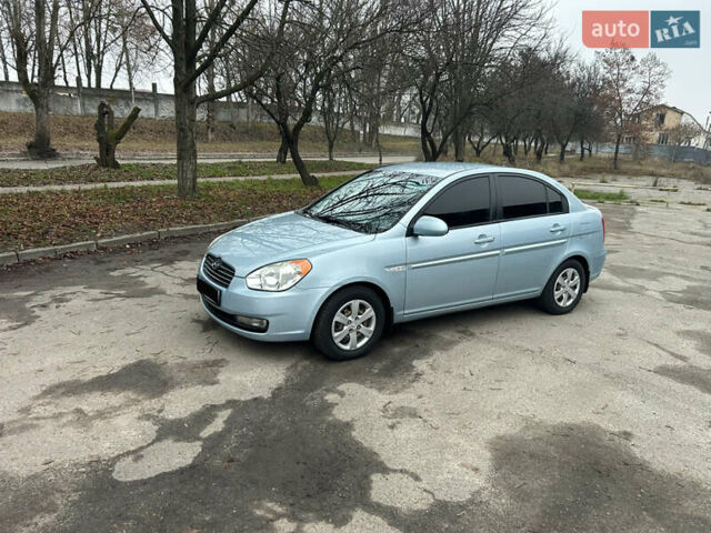 Синий Хендай Акцент, объемом двигателя 1.6 л и пробегом 248 тыс. км за 4400 $, фото 8 на Automoto.ua