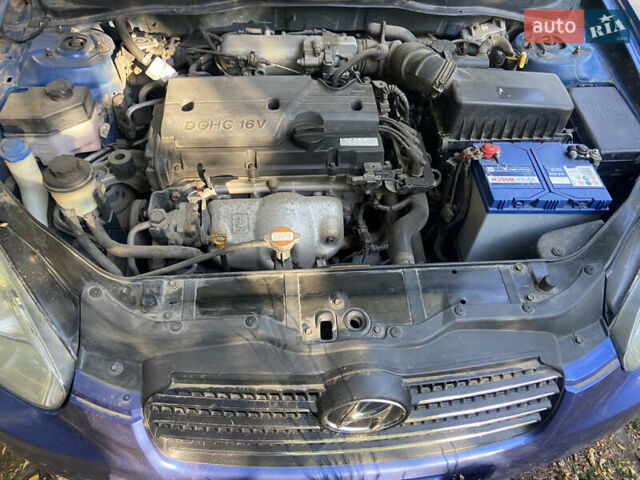 Синий Хендай Акцент, объемом двигателя 1.4 л и пробегом 212 тыс. км за 5500 $, фото 8 на Automoto.ua