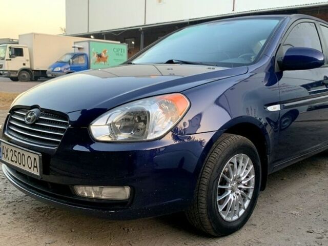 Синий Хендай Акцент, объемом двигателя 0 л и пробегом 250 тыс. км за 5800 $, фото 4 на Automoto.ua