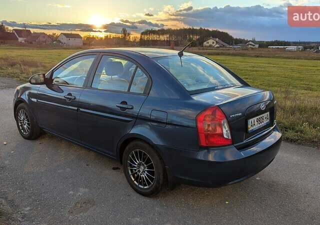 Синій Хендай Акцент, об'ємом двигуна 1.6 л та пробігом 276 тис. км за 4700 $, фото 3 на Automoto.ua