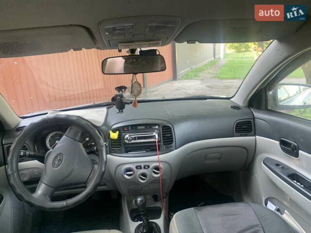 Синий Хендай Акцент, объемом двигателя 1.49 л и пробегом 199 тыс. км за 5250 $, фото 3 на Automoto.ua