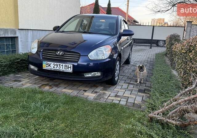 Синий Хендай Акцент, объемом двигателя 1.4 л и пробегом 130 тыс. км за 5000 $, фото 4 на Automoto.ua