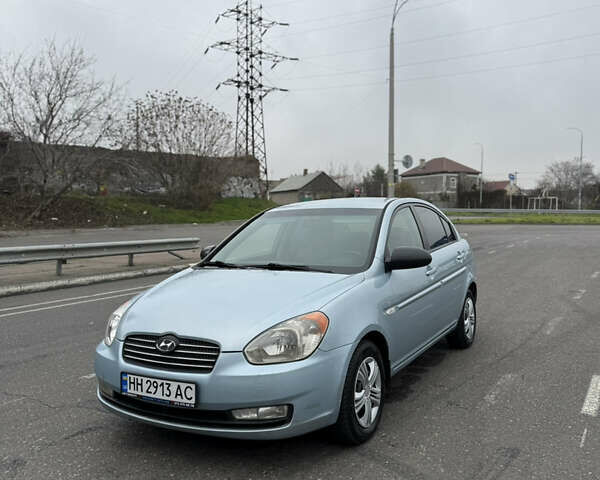 Синій Хендай Акцент, об'ємом двигуна 1.6 л та пробігом 182 тис. км за 4790 $, фото 2 на Automoto.ua