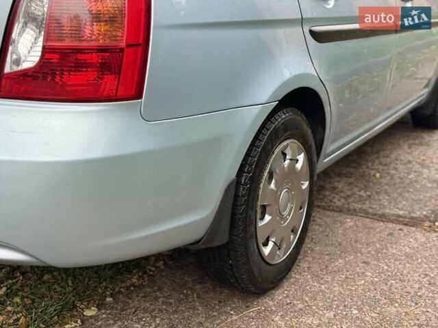 Хендай Акцент 2008 в Харькове на Automoto.ua Синий Хендай Акцент, объемом двигателя 0 л и пробегом 227 тыс. км за 3800 $, фото 7 на Automoto.ua