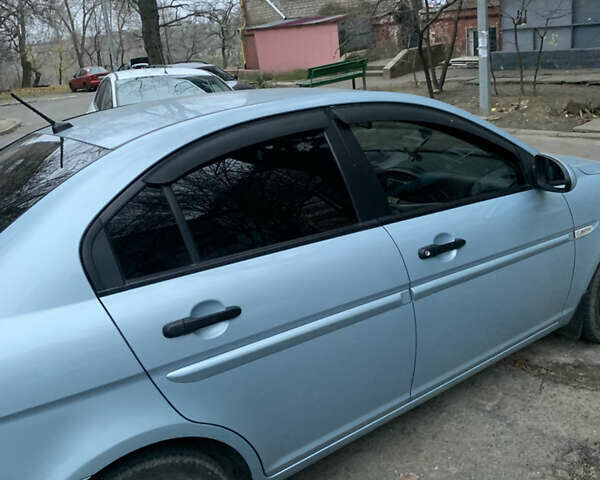 Синий Хендай Акцент, объемом двигателя 1.4 л и пробегом 187 тыс. км за 5700 $, фото 4 на Automoto.ua