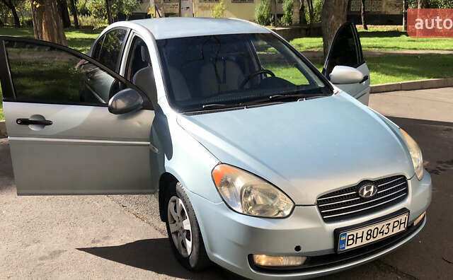 Синий Хендай Акцент, объемом двигателя 1.4 л и пробегом 290 тыс. км за 4300 $, фото 2 на Automoto.ua