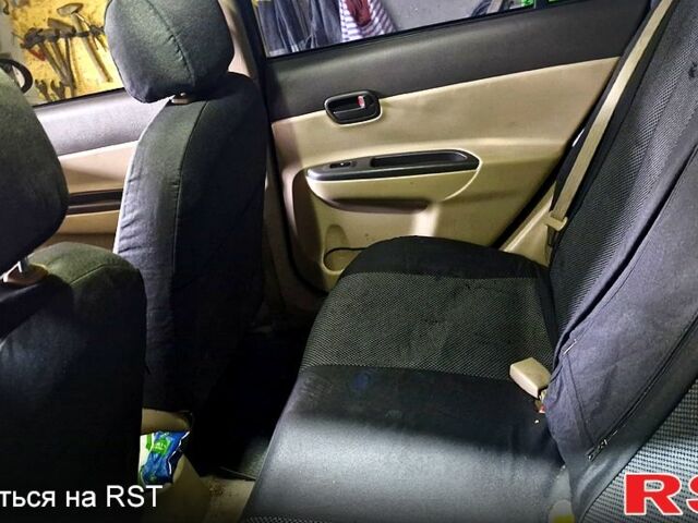 Синий Хендай Акцент, объемом двигателя 1.4 л и пробегом 142 тыс. км за 4800 $, фото 4 на Automoto.ua