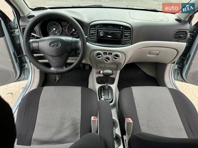 Синий Хендай Акцент, объемом двигателя 1.4 л и пробегом 180 тыс. км за 6200 $, фото 53 на Automoto.ua