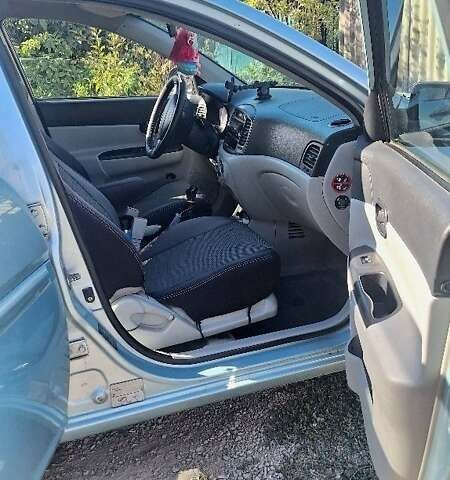 Синій Хендай Акцент, об'ємом двигуна 1.4 л та пробігом 214 тис. км за 4900 $, фото 5 на Automoto.ua