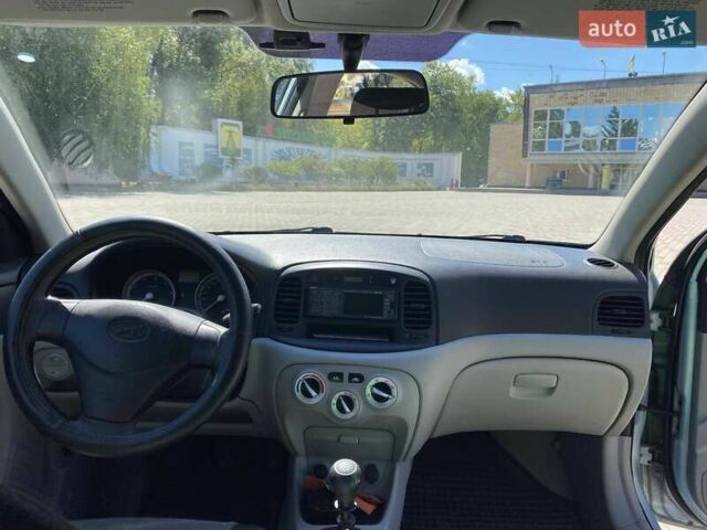 Синий Хендай Акцент, объемом двигателя 1.5 л и пробегом 225 тыс. км за 5500 $, фото 3 на Automoto.ua