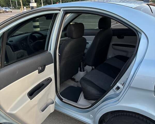 Синий Хендай Акцент, объемом двигателя 1.4 л и пробегом 186 тыс. км за 5000 $, фото 16 на Automoto.ua