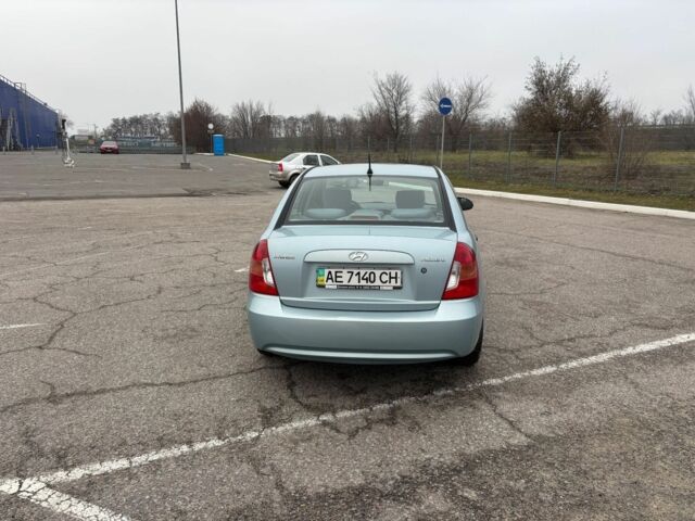 Синий Хендай Акцент, объемом двигателя 1.4 л и пробегом 170 тыс. км за 5300 $, фото 2 на Automoto.ua