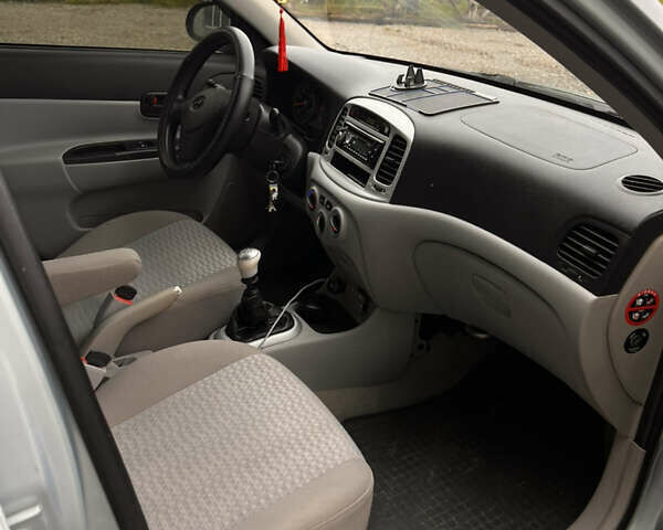 Синий Хендай Акцент, объемом двигателя 1.4 л и пробегом 183 тыс. км за 4850 $, фото 28 на Automoto.ua