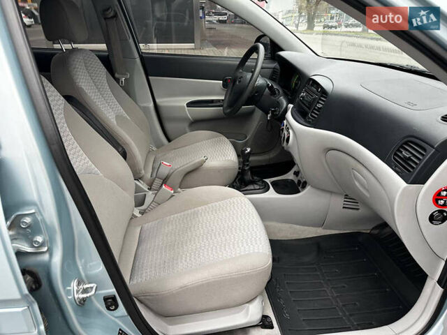 Синій Хендай Акцент, об'ємом двигуна 1.4 л та пробігом 102 тис. км за 4999 $, фото 15 на Automoto.ua