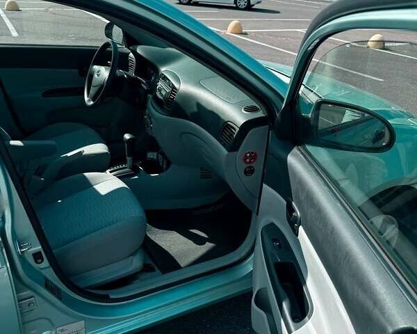 Синій Хендай Акцент, об'ємом двигуна 1.4 л та пробігом 82 тис. км за 6000 $, фото 27 на Automoto.ua