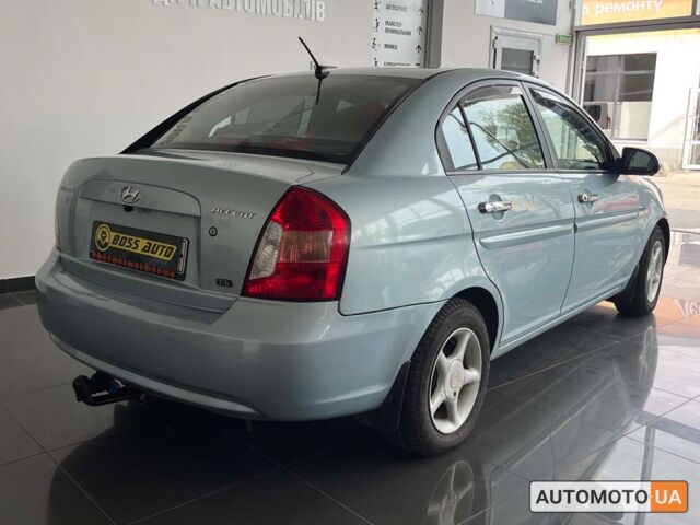 Синий Хендай Акцент, объемом двигателя 1.6 л и пробегом 172 тыс. км за 5500 $, фото 6 на Automoto.ua