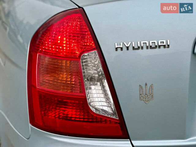 Синій Хендай Акцент, об'ємом двигуна 1.4 л та пробігом 102 тис. км за 4999 $, фото 27 на Automoto.ua