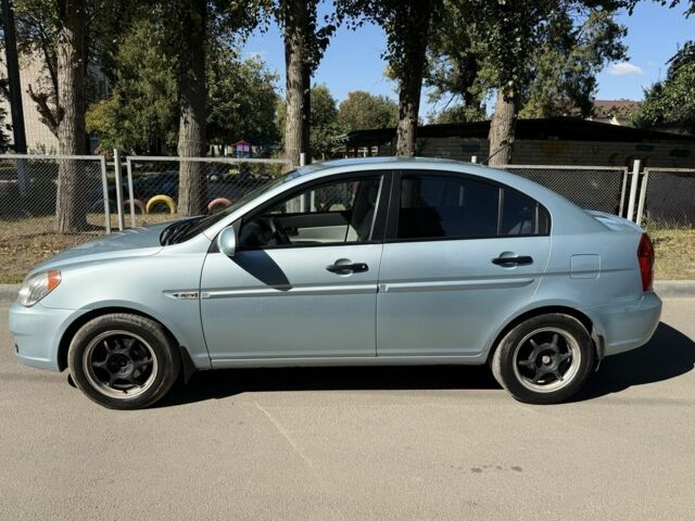 Синий Хендай Акцент, объемом двигателя 1.4 л и пробегом 169 тыс. км за 4650 $, фото 1 на Automoto.ua