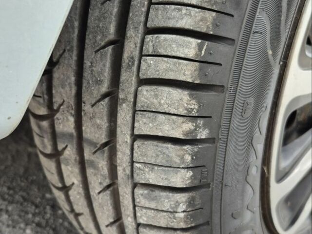 Синій Хендай Акцент, об'ємом двигуна 1.4 л та пробігом 201 тис. км за 4800 $, фото 5 на Automoto.ua