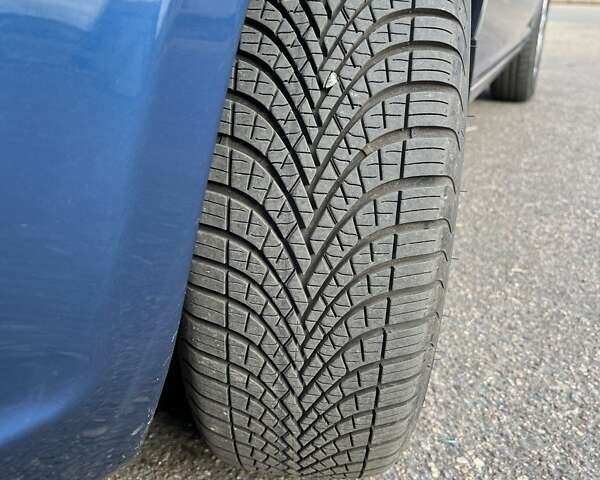 Синий Хендай Акцент, объемом двигателя 1.4 л и пробегом 210 тыс. км за 4100 $, фото 7 на Automoto.ua