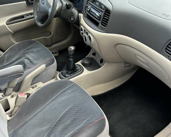 Синій Хендай Акцент, об'ємом двигуна 1.5 л та пробігом 178 тис. км за 6200 $, фото 5 на Automoto.ua